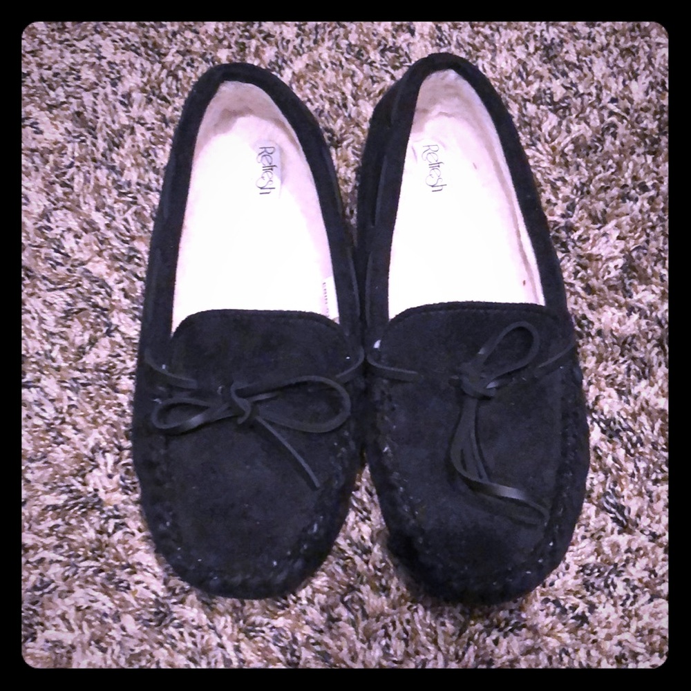 Refresh slip on shoes